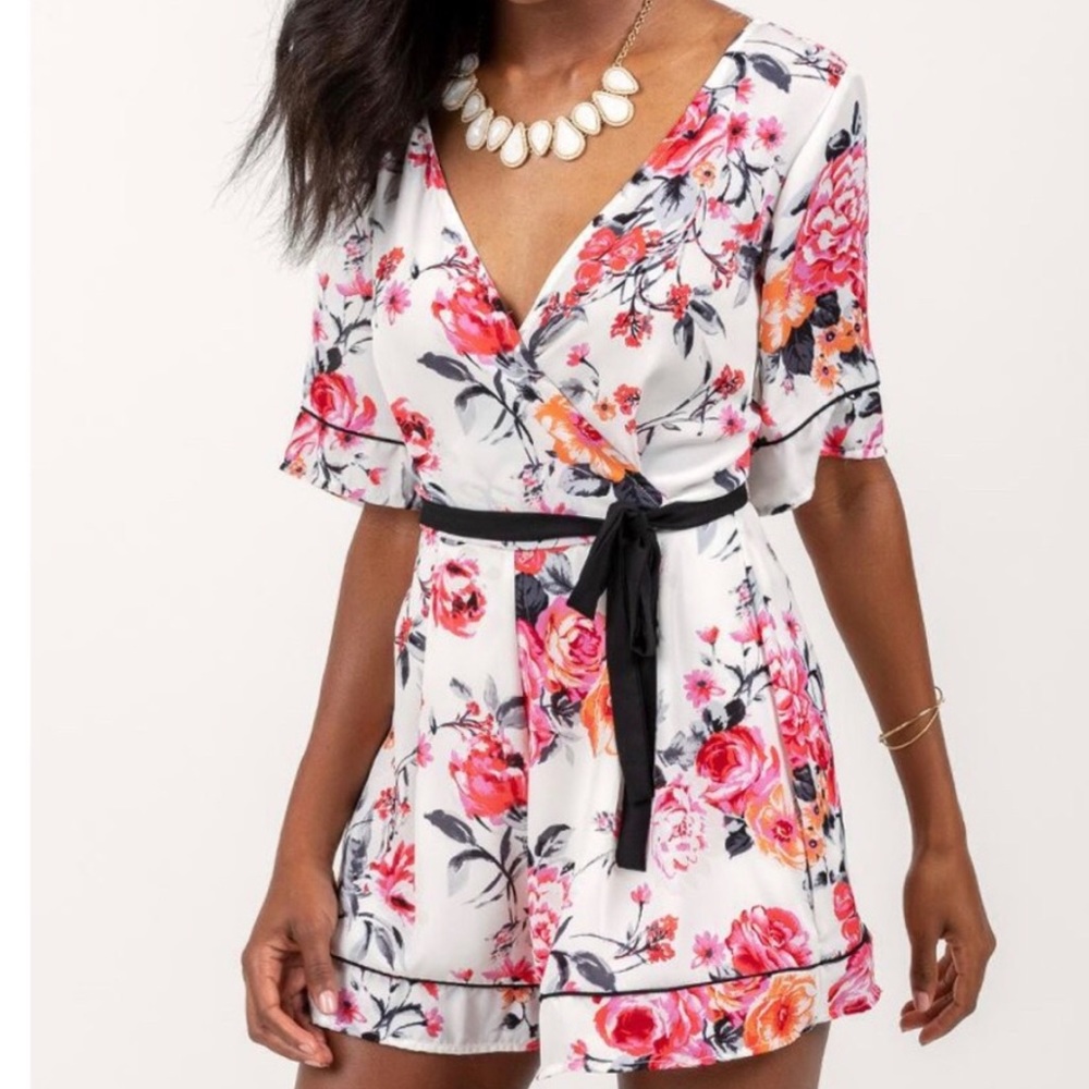 Francesca’s Floral Print Romper